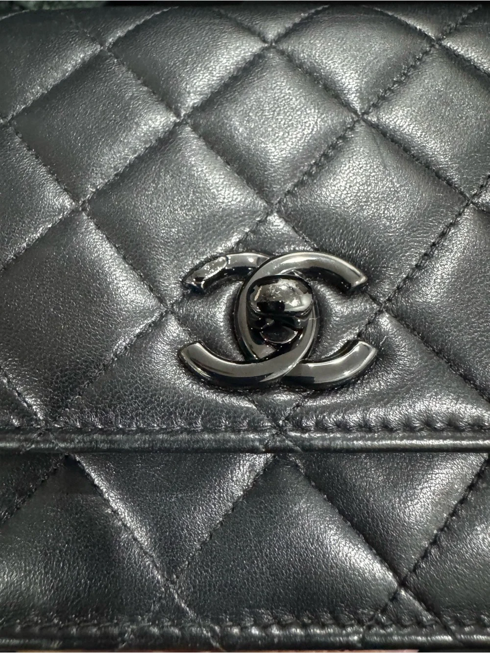 CHANEL Black Quilted Lambskin Crossbody Wallet-on-Chain